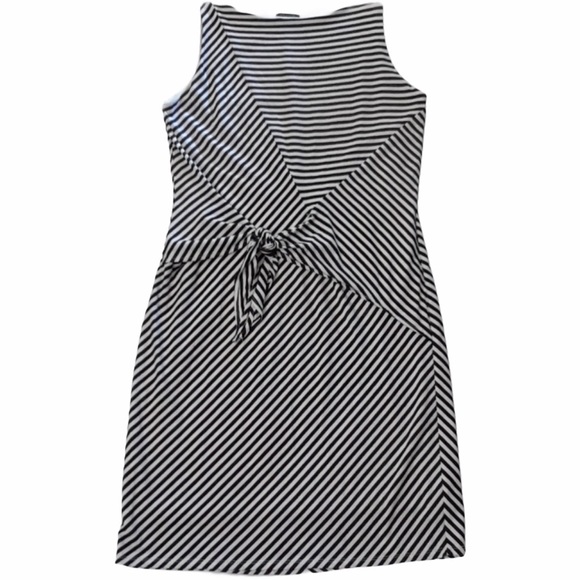 Ann Taylor Dresses & Skirts - Ann Taylor Side Tie dress M